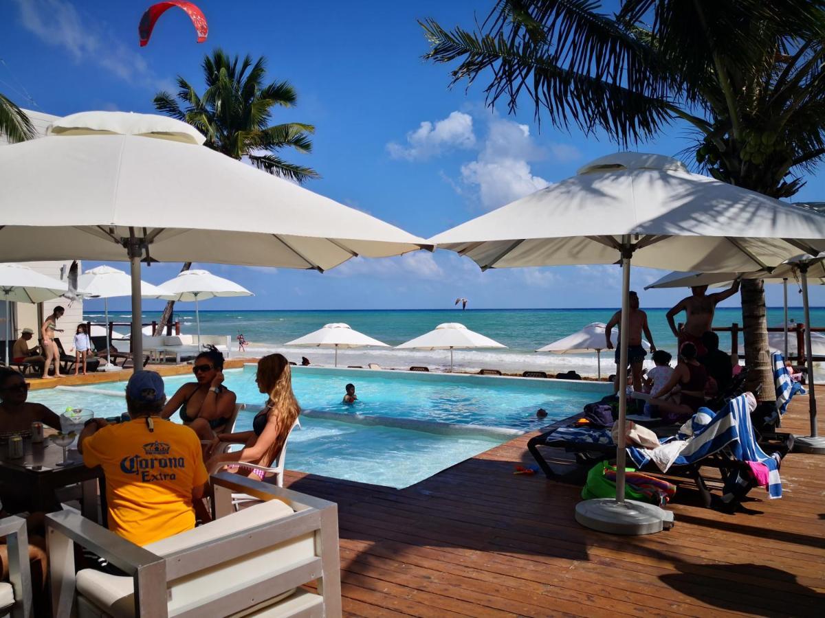 Beachside Corasol El Amanecer de Frida para 2 personas Playa del Carmen Exterior foto